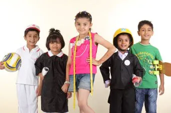 Ukg school in Vivek Vihar Metro Station